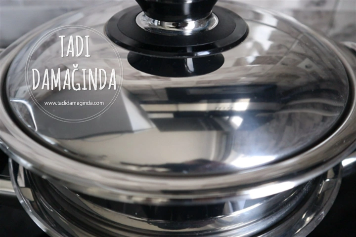 Avokado Soslu Sebze Salatası