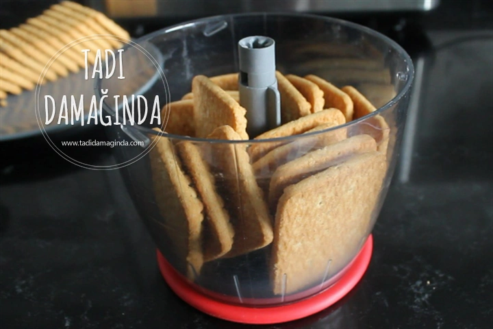 Çikolatalı Buzluk Pastası