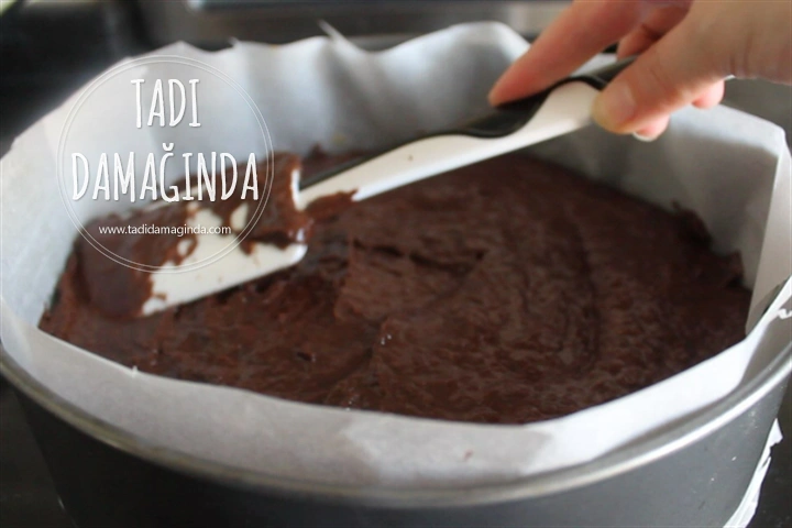 Çikolatalı Buzluk Pastası