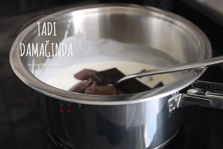 Çikolatalı Buzluk Pastası