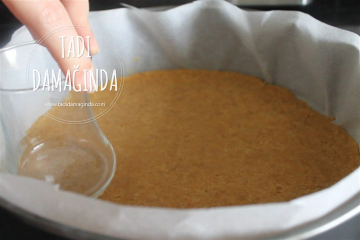 Çikolatalı Buzluk Pastası