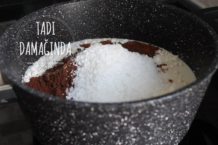 Çikolatalı Buzluk Pastası