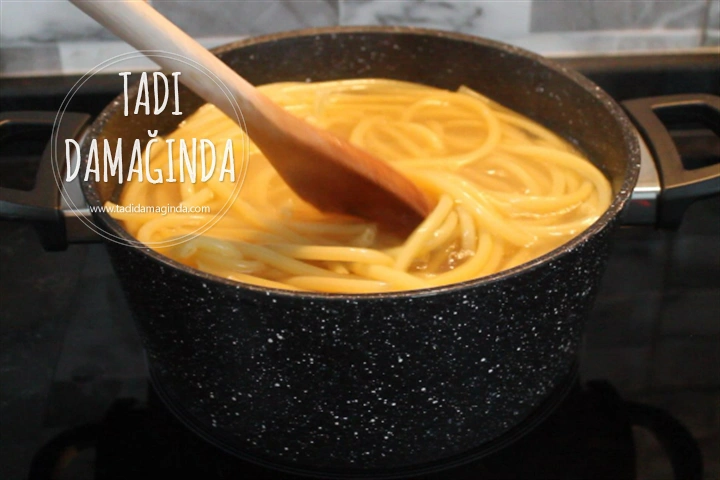 Fırın Makarna (Bucatini)