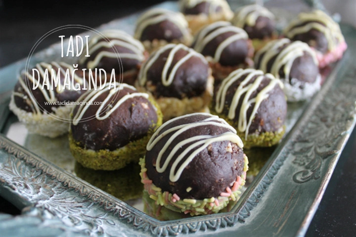 3 Çikolatalı Bisküvi Topları