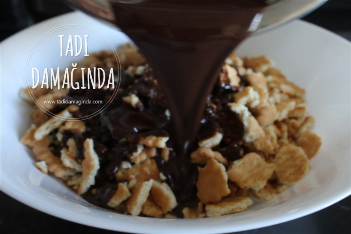 3 Çikolatalı Bisküvi Topları