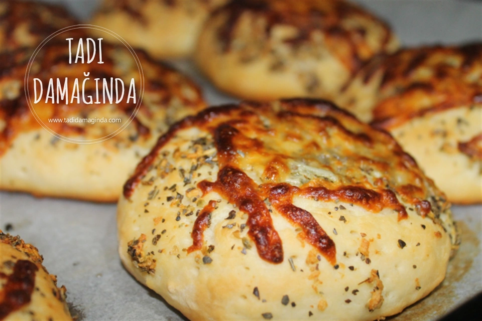 İsveç'in Sarımsaklı Ekmeği