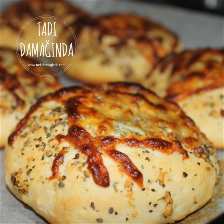 İsveç'in Sarımsaklı Ekmeği