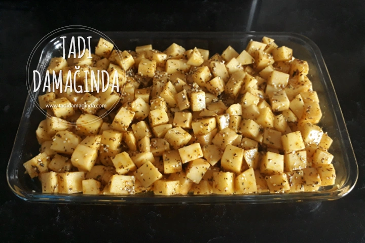 Fırında Kekikli Susamlı Patates