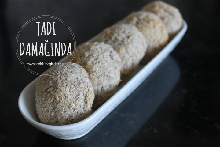 3 Malzemeli Hindistan Cevizi Kurabiye (Unsuz Yağsız Vegan)