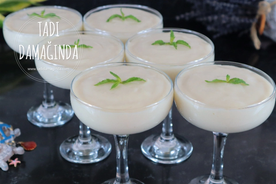 Damla Sakızlı Muhallebi (Alaçatı Muhallebisi)