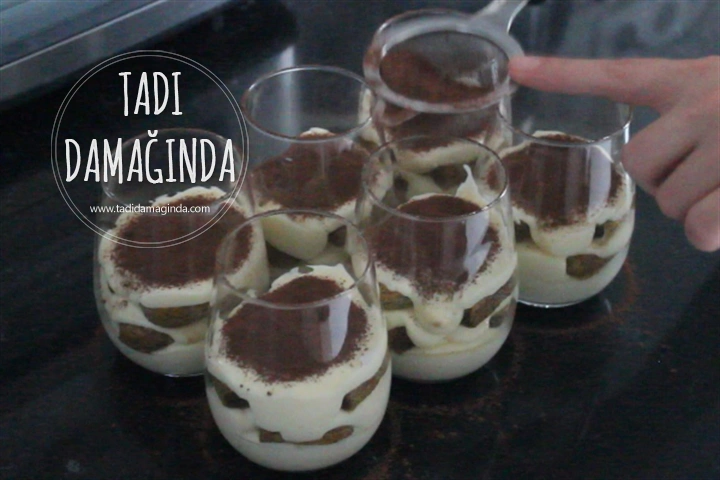 Bardakta Pratik Tiramisu