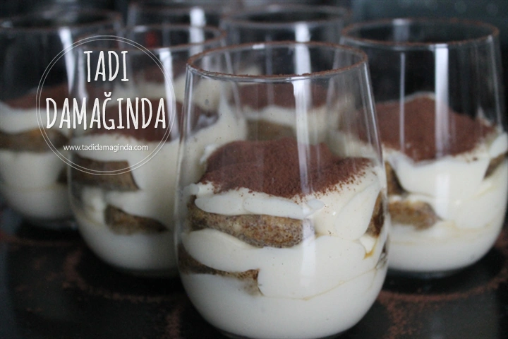 Bardakta Pratik Tiramisu