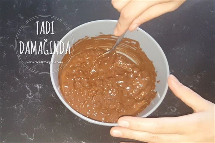 Bisküvili Fındıklı Nefis Çikolata Topları