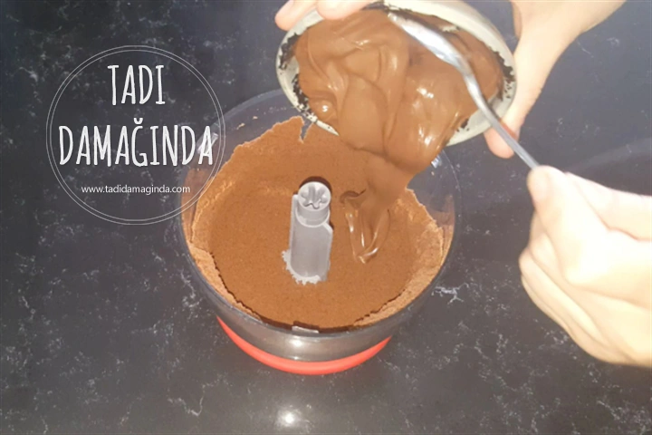 Bisküvili Fındıklı Nefis Çikolata Topları