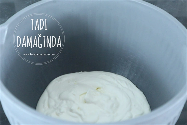 2 Malzemeli Yumurtasız Mousse