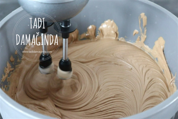 2 Malzemeli Yumurtasız Mousse