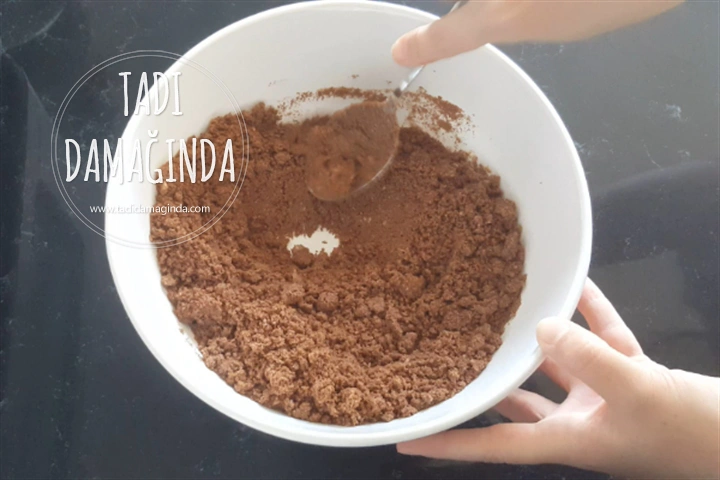 4 Malzemeli Kakaolu Tahinli Toplar