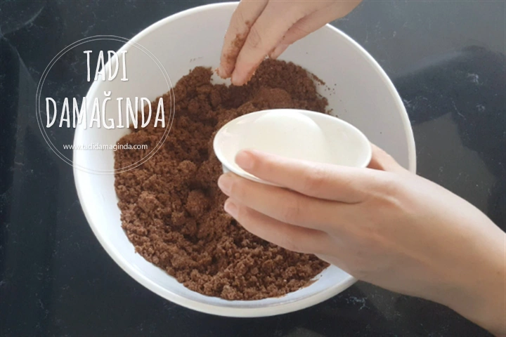 4 Malzemeli Kakaolu Tahinli Toplar