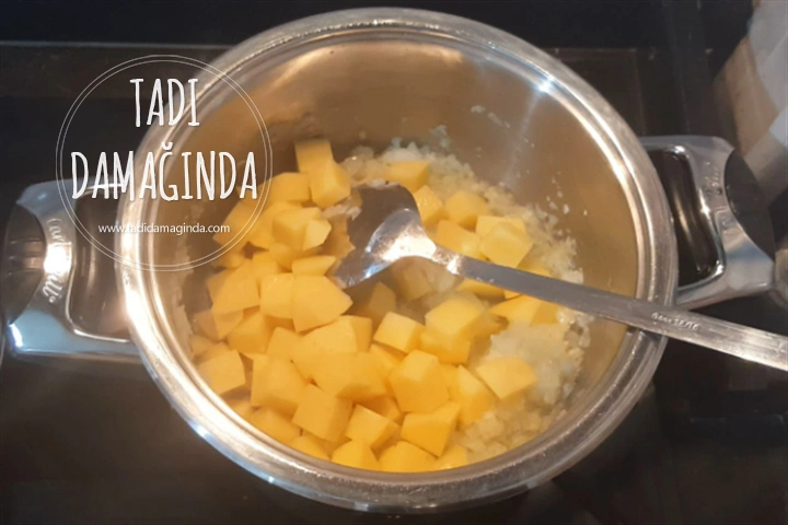 Brüksel Lahanası Çorbası (Glütensiz Vegan)