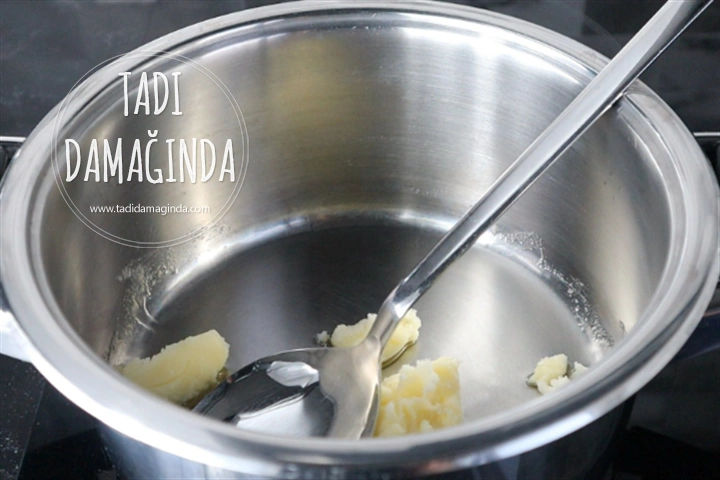 Glütensiz Kuru Domates Çorbası