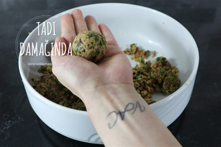 Siyah Nohut Topları