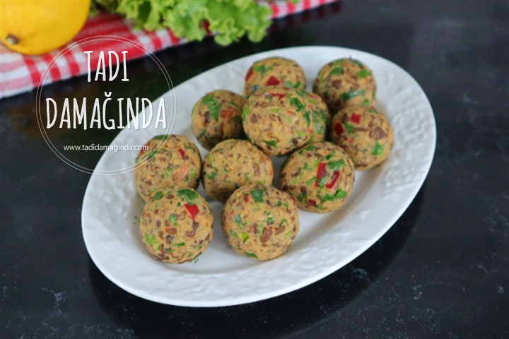 Siyah Nohut Topları