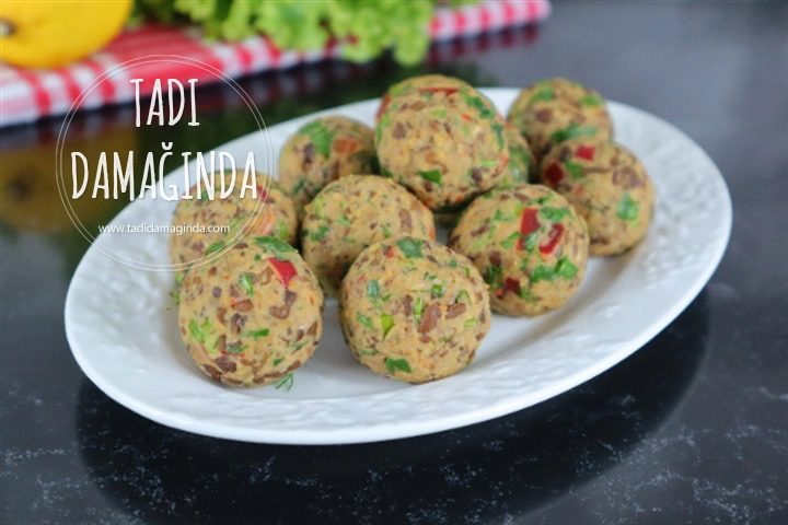 Siyah Nohut Topları