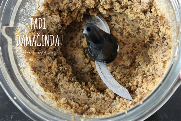 Siyah Nohut Topları