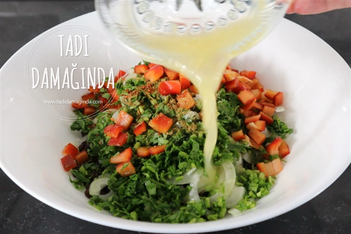 Siyah Nohut Salatası