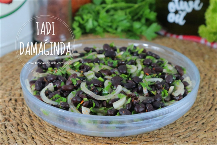 Siyah Fasulye Piyazı