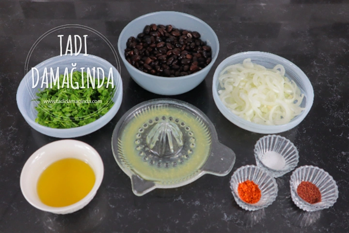 Siyah Fasulye Piyazı