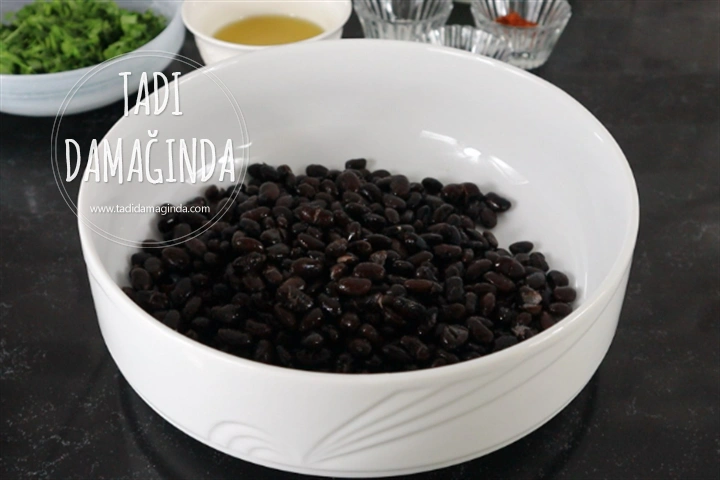 Siyah Fasulye Piyazı