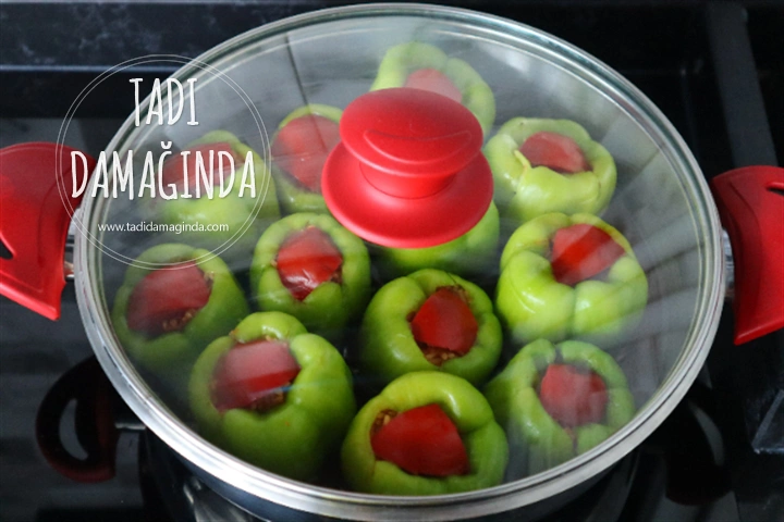 Etli (Kıymalı) Biber Dolması