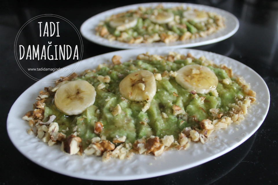 Ballı Muzlu Avokado