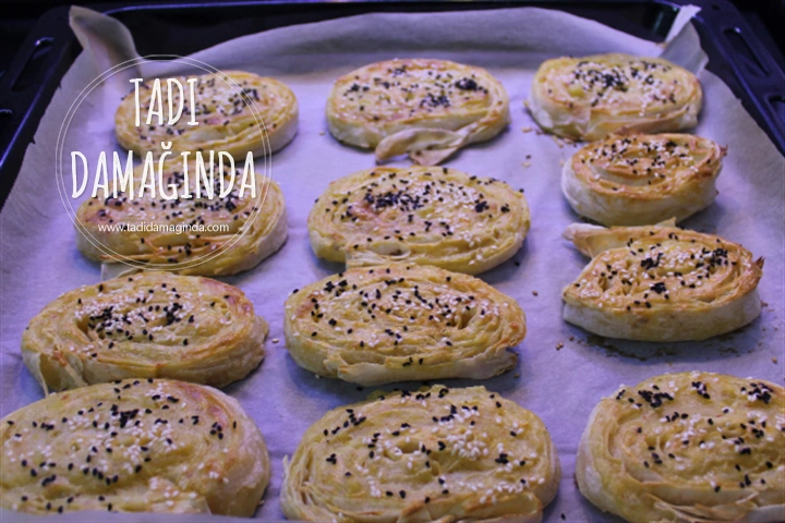 Patatesli Rulo Börek (Buzluk Böreği)