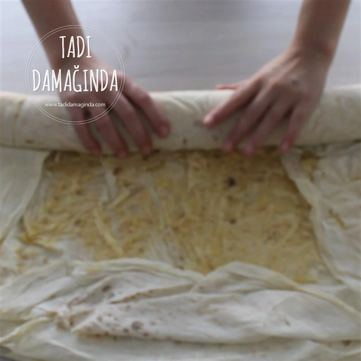 Patatesli Rulo Börek (Buzluk Böreği)