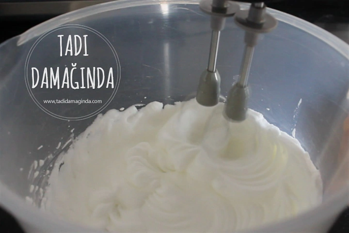 3 Malzemeli Unsuz Nefis Kurabiye