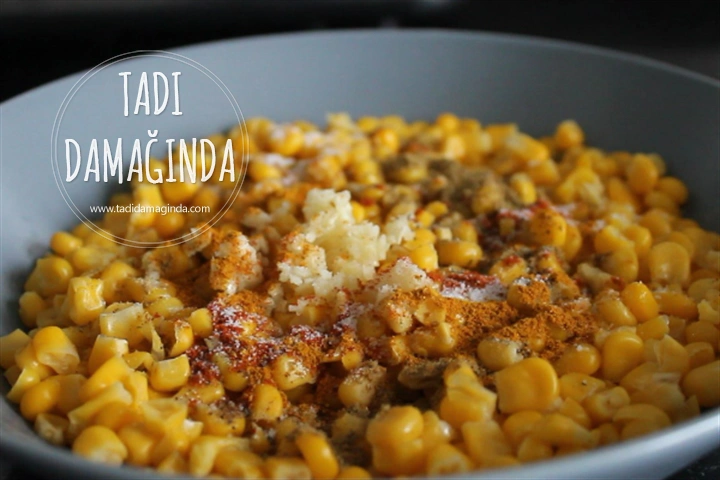 3 Dakikada Mikrodalgada Bardak Mısır