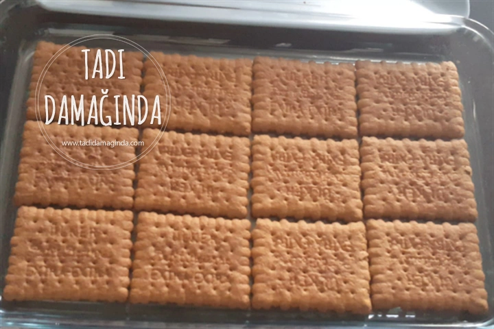 Bisküvili Tavuk Göğsü