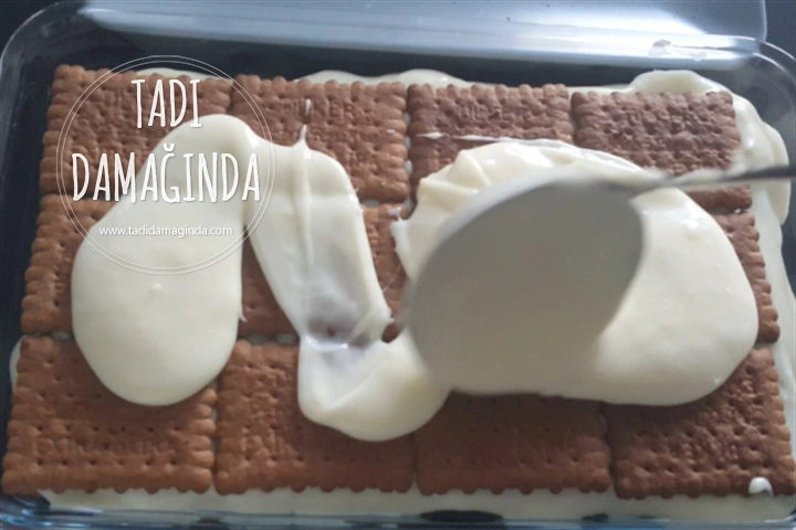 Bisküvili Tavuk Göğsü