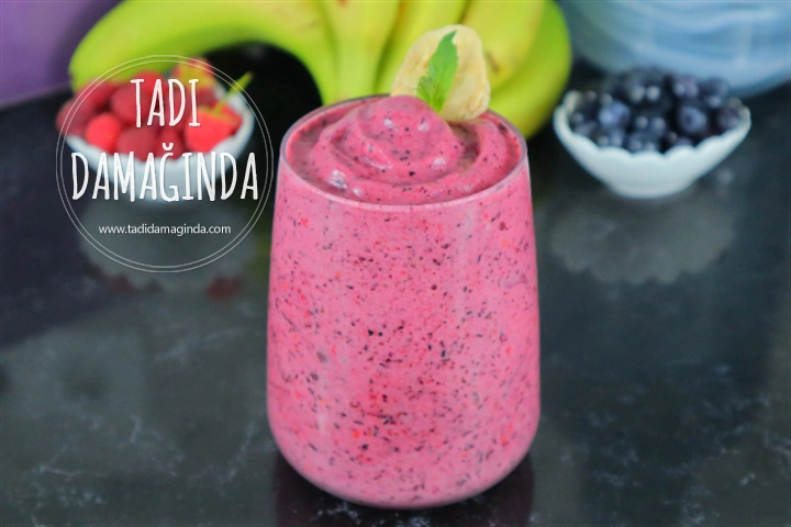 Orman Meyveli Muz Dondurması