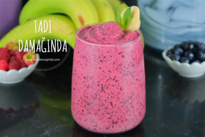 Orman Meyveli Muz Dondurması