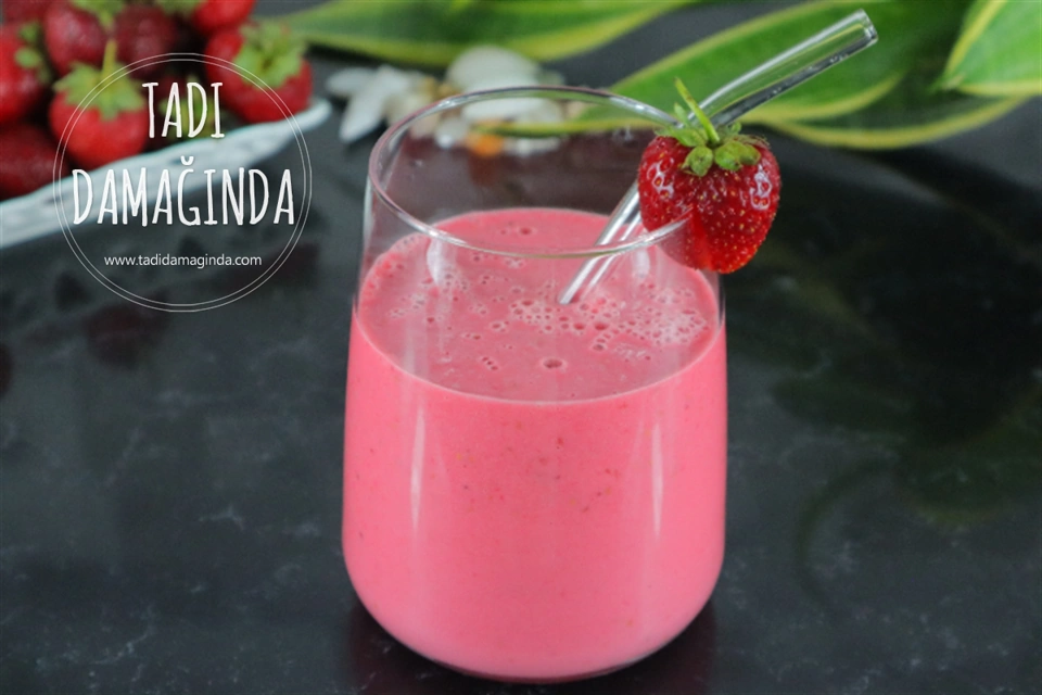 Orman Meyveli Vegan Fresh Smoothie