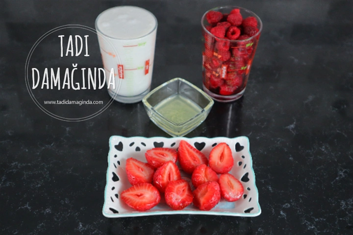 Orman Meyveli Vegan Fresh Smoothie