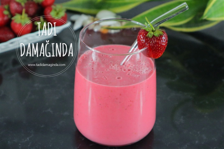 Orman Meyveli Vegan Fresh Smoothie