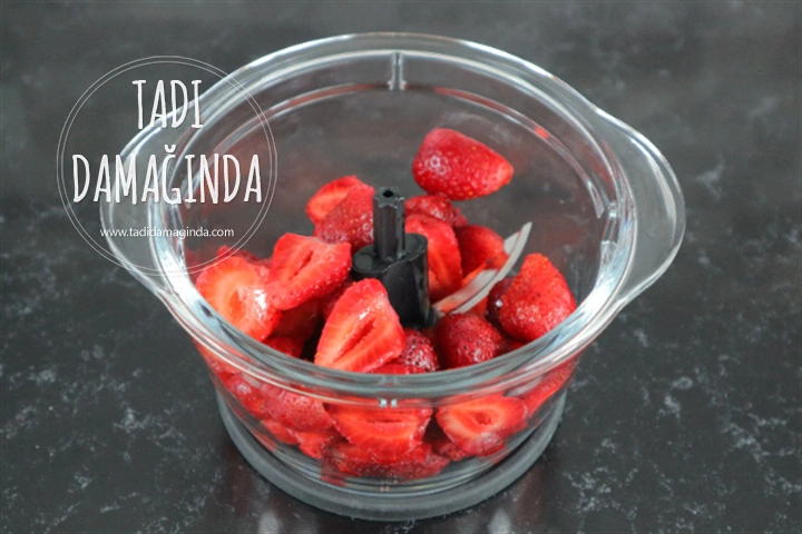 Çilekli Şeftalili Meybuz