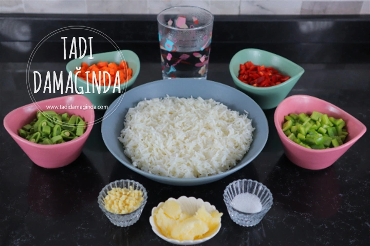 Sarımsaklı Sebzeli Pirinç Pilavı