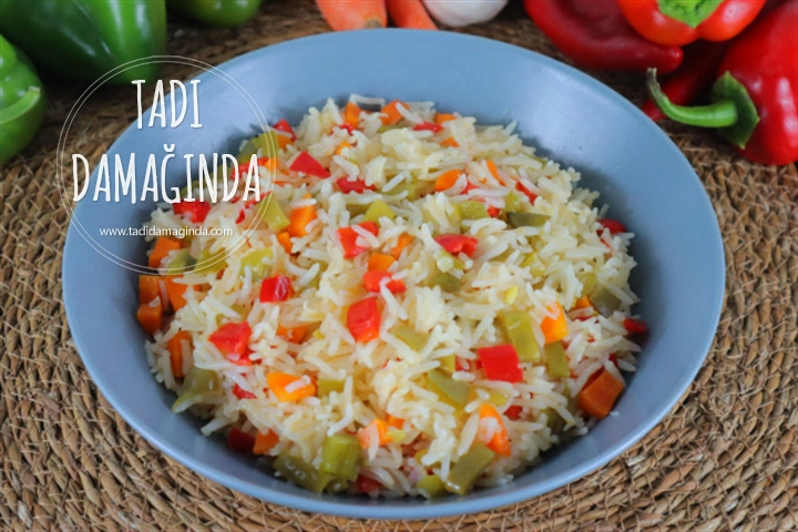 Sarımsaklı Sebzeli Pirinç Pilavı