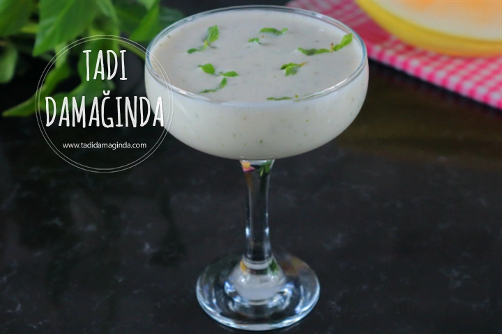 Şekersiz Kavunlu Milkshake