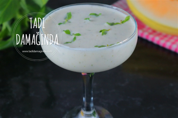 Şekersiz Kavunlu Milkshake